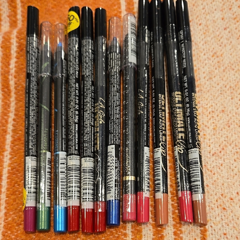 L.A. Colors Lip Liner Set - Assorted Shades